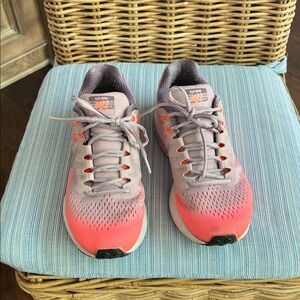 Nike Women's Coral and Gray Athletic Shoes